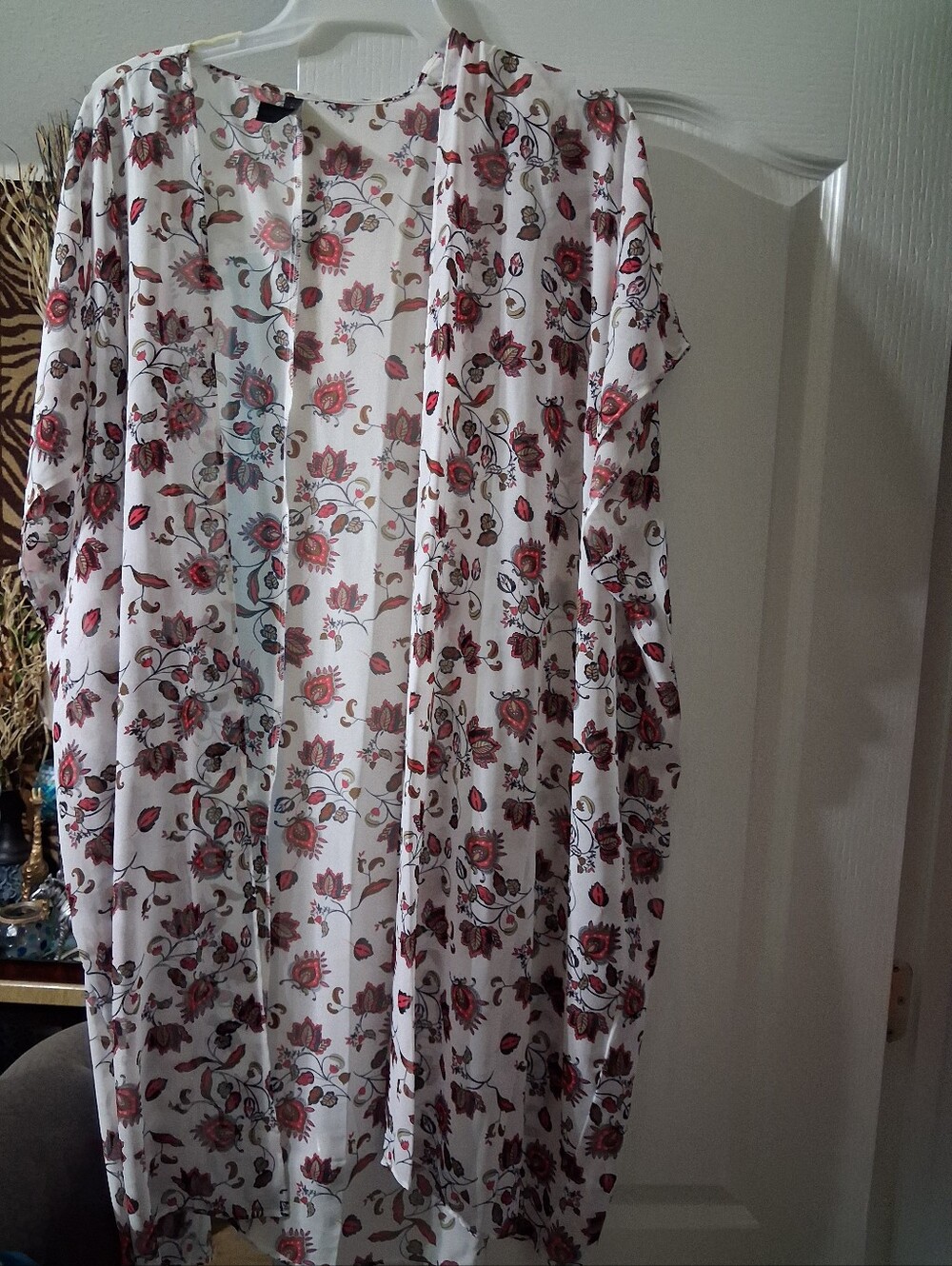 Lightweight White Floral Kimono Jacket